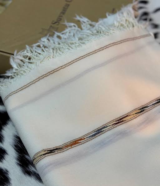 KHAN Wool Light Shawl